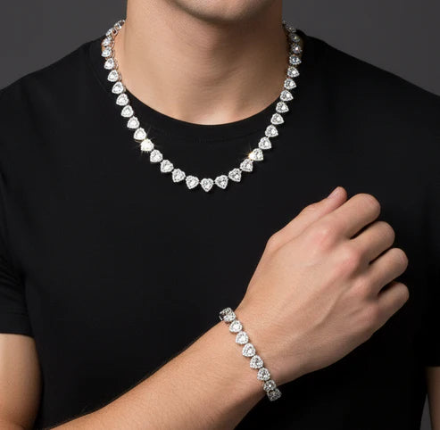 Conjunto Cadena + Pulsera Corazones Plateados