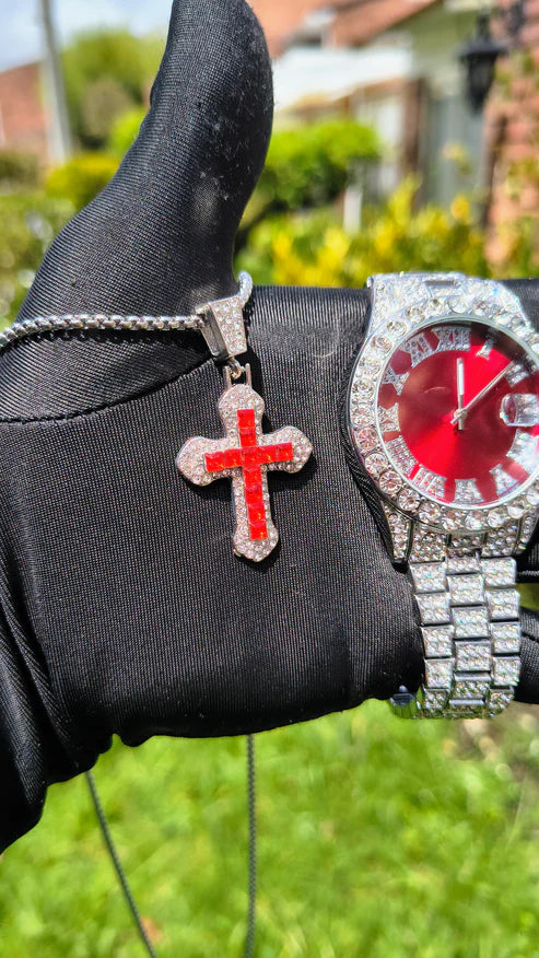 Reloj Plateado con Fondo Rojo + Dije Cruz Roja